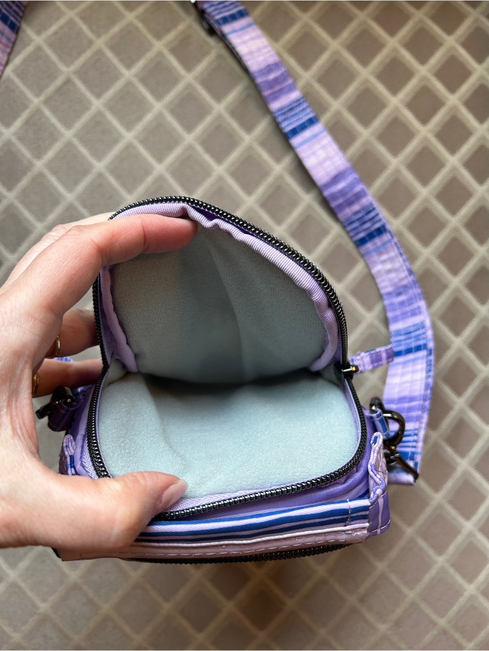 Lug Skeeter Mini Bridge Convertible Crossbody in Love Waves Purple - Picture 4 of 6